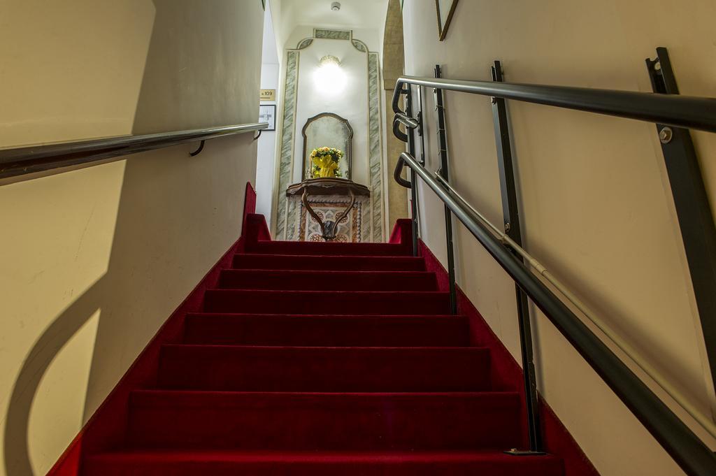 Hotel Iris Venice Luaran gambar